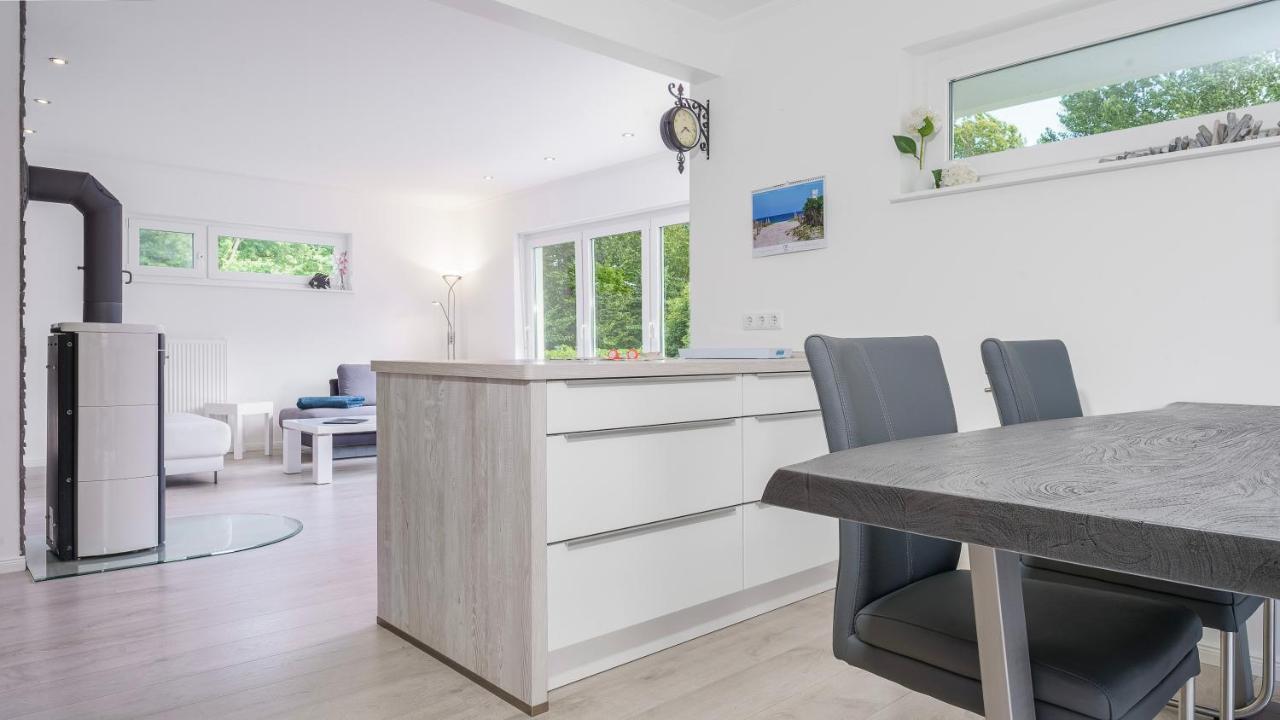 Käpt'n Kalle Ferienwohnungen Ostseeheilbad Ostseeheilbad Zingst Exterior foto